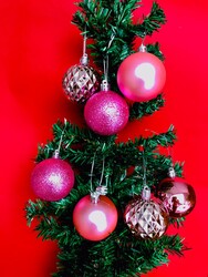 Pembe Yılbaşı Çam Ağacı Top Süsü 6cm 16 Adet - 2